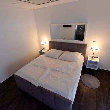 Apartmani I Bungalovi Trojka Баня-Лука Номер фото