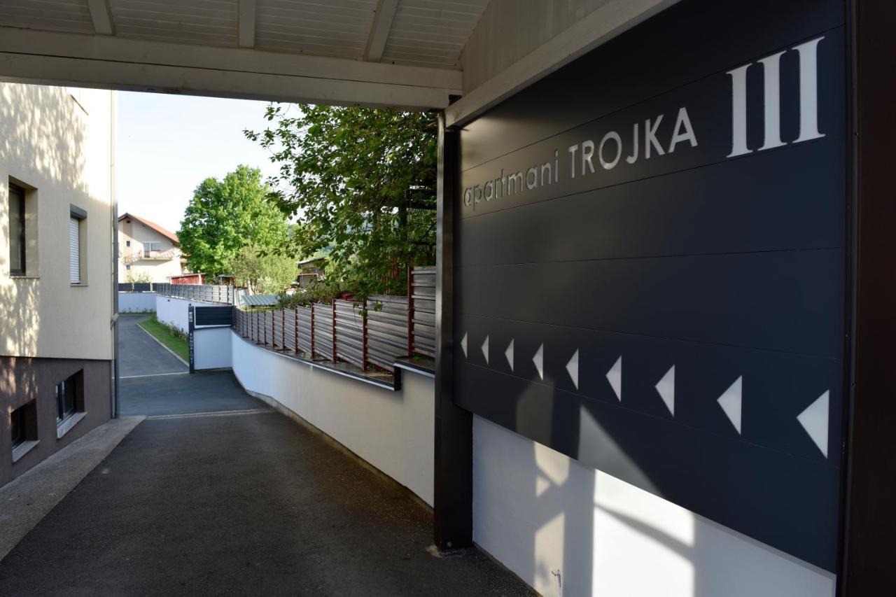 Apartmani I Bungalovi Trojka Баня-Лука Екстер'єр фото