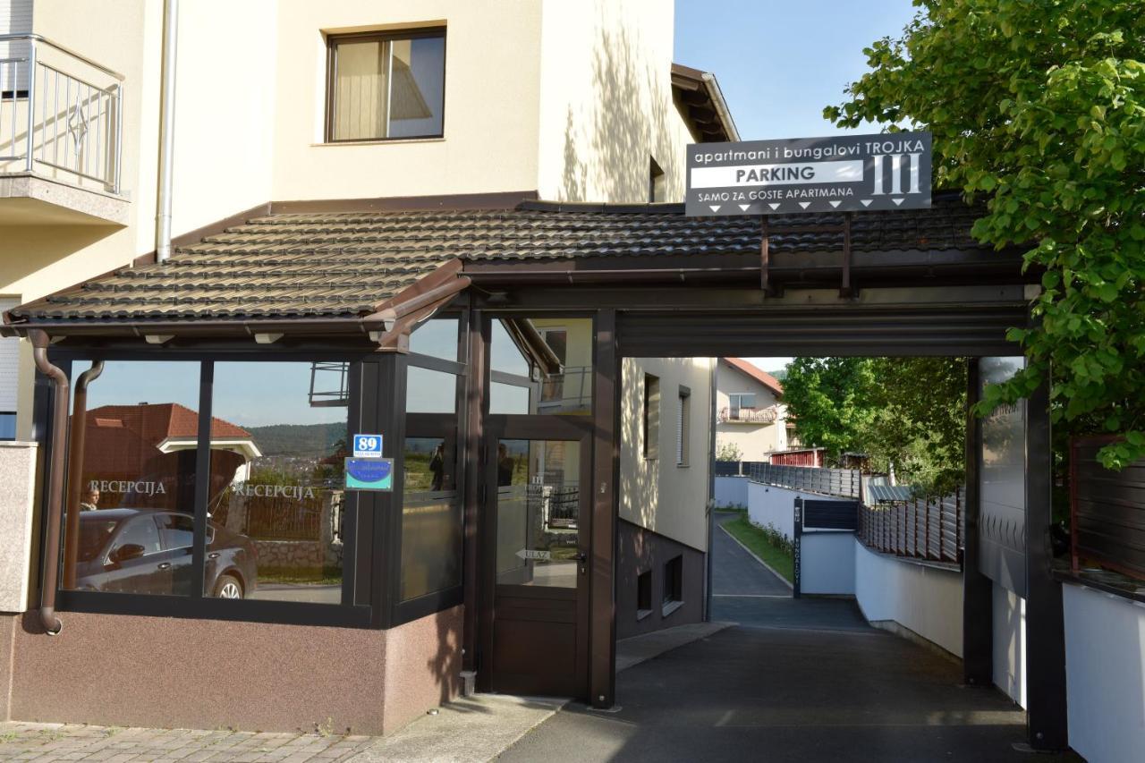 Apartmani I Bungalovi Trojka Баня-Лука Екстер'єр фото