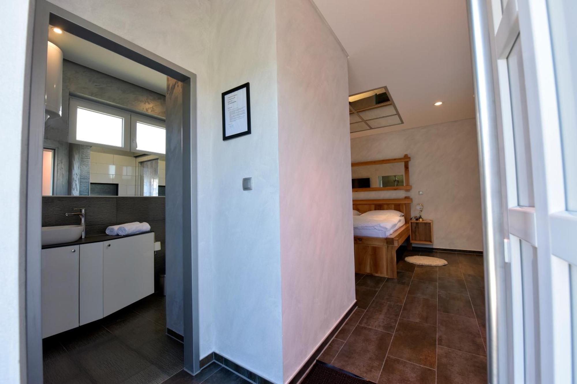 Apartmani I Bungalovi Trojka Баня-Лука Номер фото