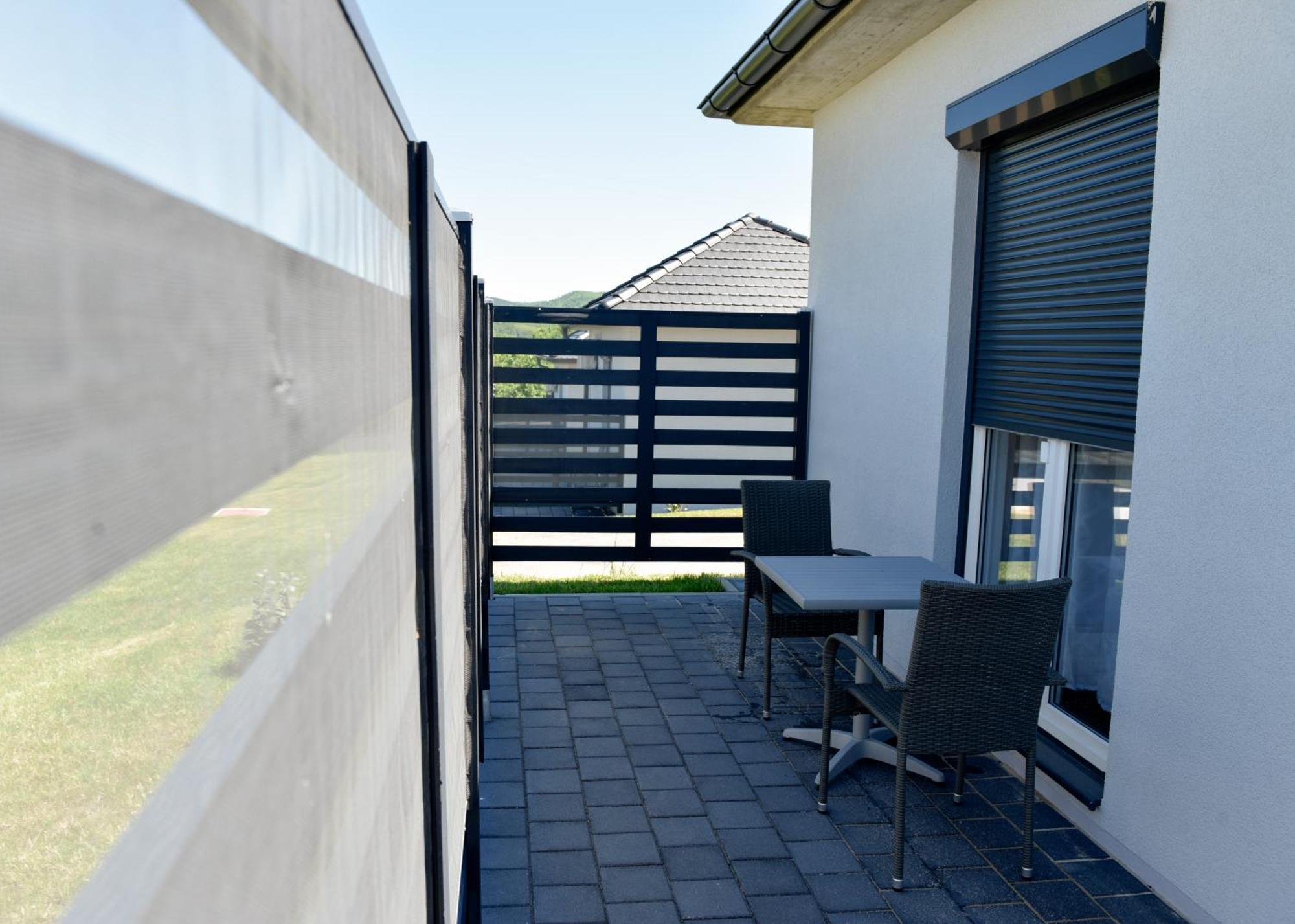 Apartmani I Bungalovi Trojka Баня-Лука Номер фото