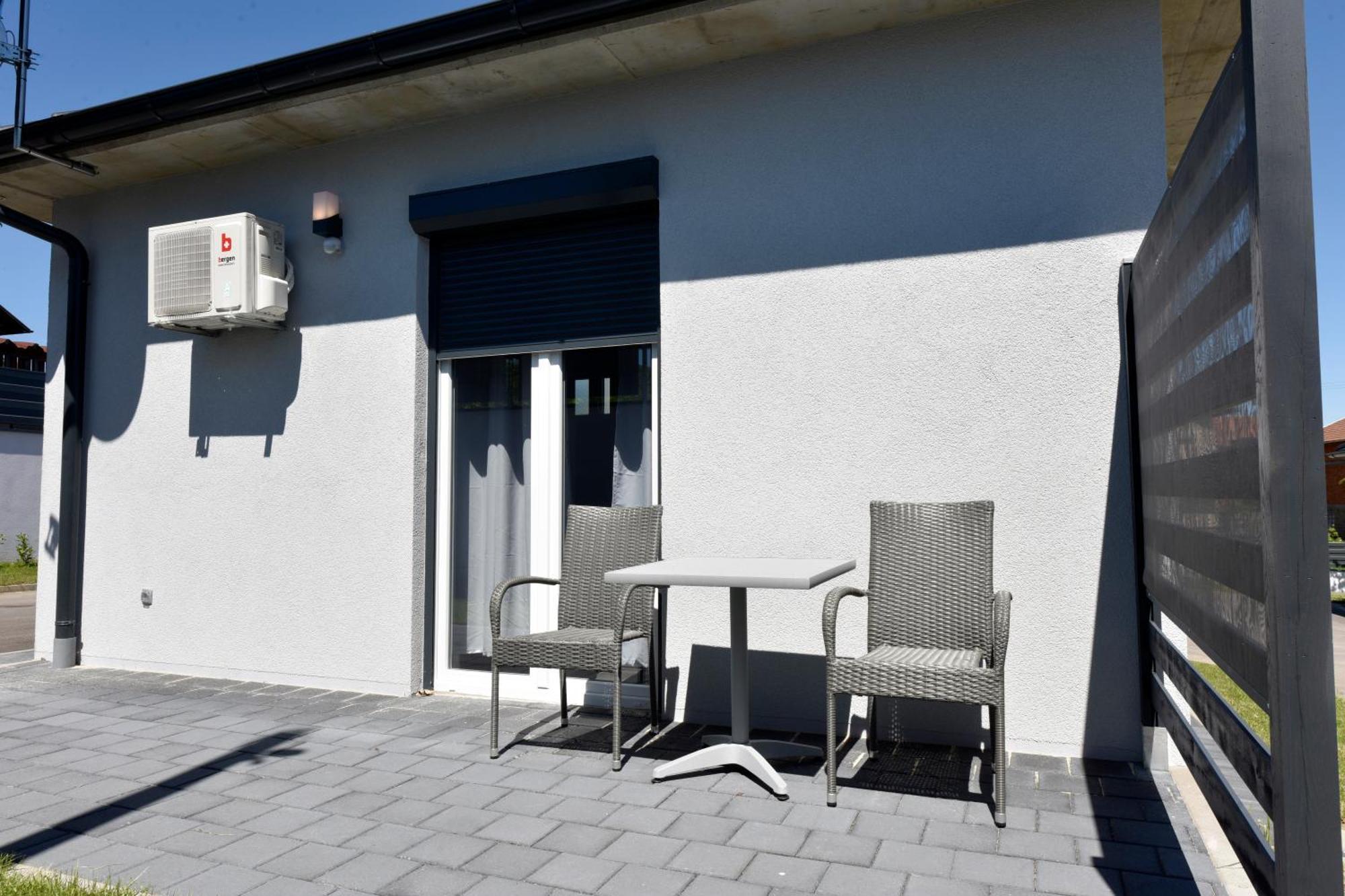 Apartmani I Bungalovi Trojka Баня-Лука Номер фото