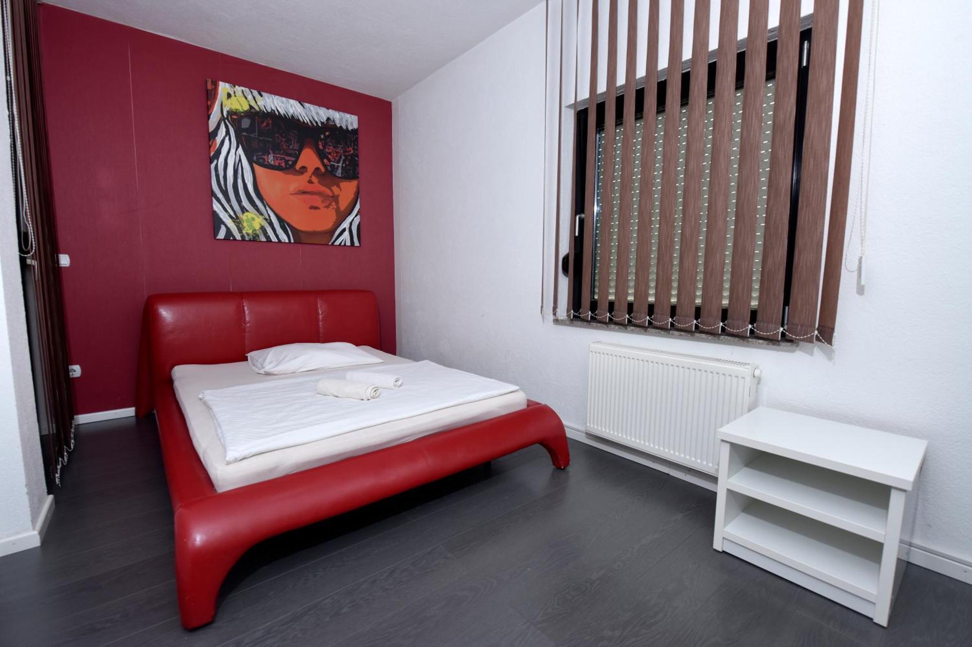Apartmani I Bungalovi Trojka Баня-Лука Номер фото
