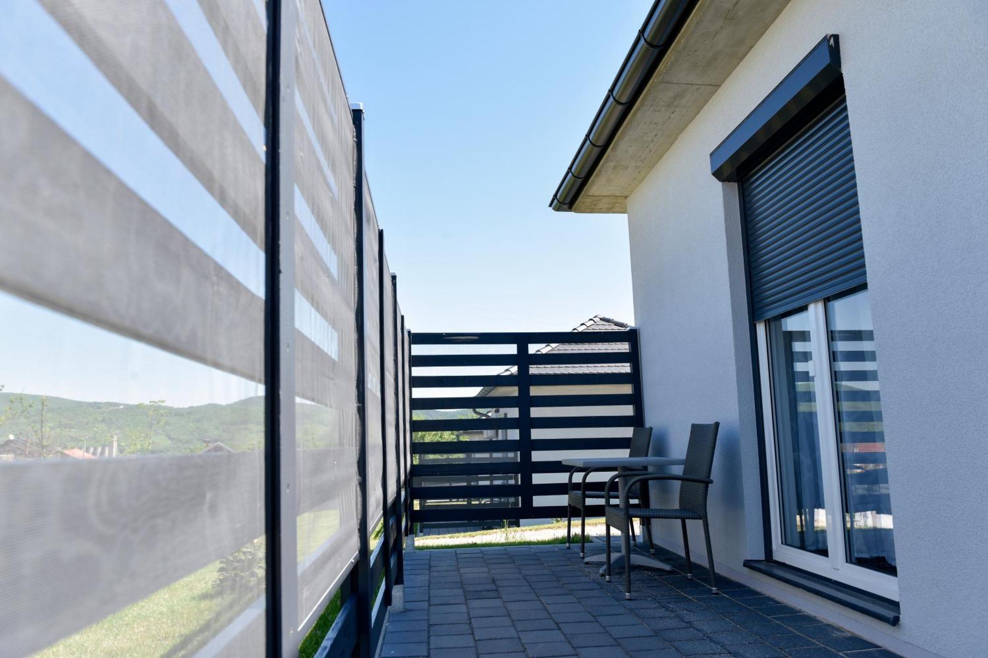 Apartmani I Bungalovi Trojka Баня-Лука Номер фото