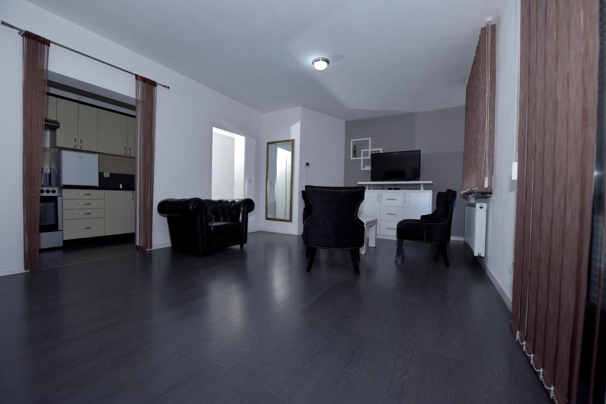 Apartmani I Bungalovi Trojka Баня-Лука Номер фото